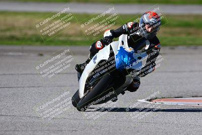 media/Jan-21-2023-Fastrack Riders (Sat) [[fcf3f88a30]]/Level 3/Session 4 Turn 6-Mountian Shot/